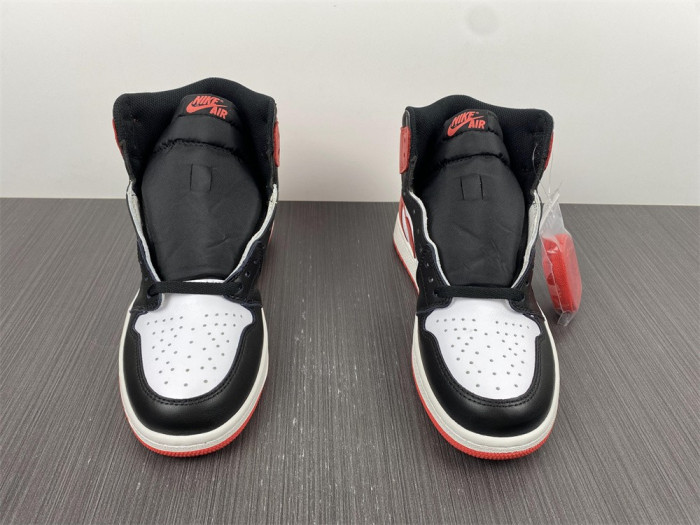 Air Jordan 1 Retro High Track Red 555088-112 - CCSHOES
