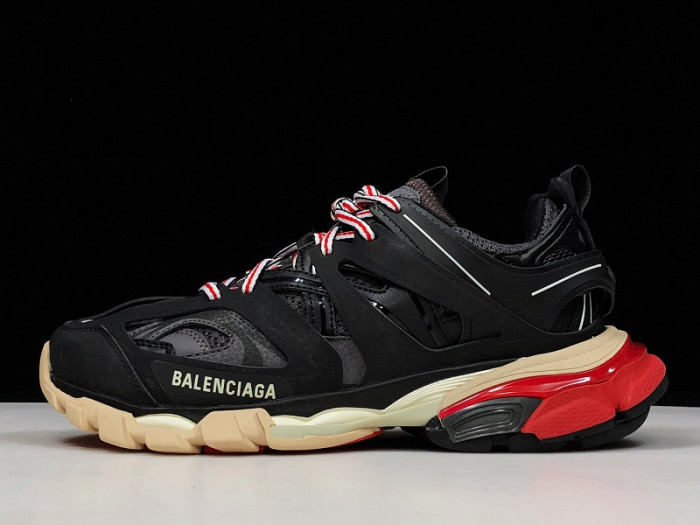 BLCG TRACK TRAINER 'BLACK RED' 542023 W1GB6 1002 - CCSHOES