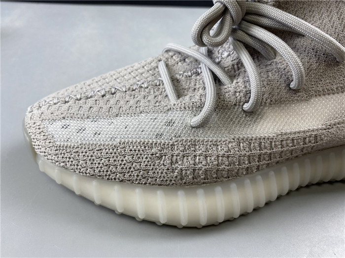 Adidas Yeezy Boost 350 V2 Tail Light FX9017 - CCSHOES