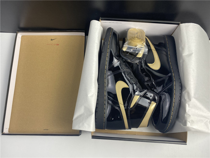AIR JORDAN 1 RETRO HIGH BLACK METALLIC GOLD (2020) 555088-032 - CCSHOES