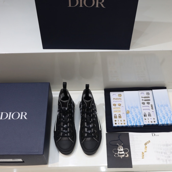 DR B23 Sneakers - CCSHOES