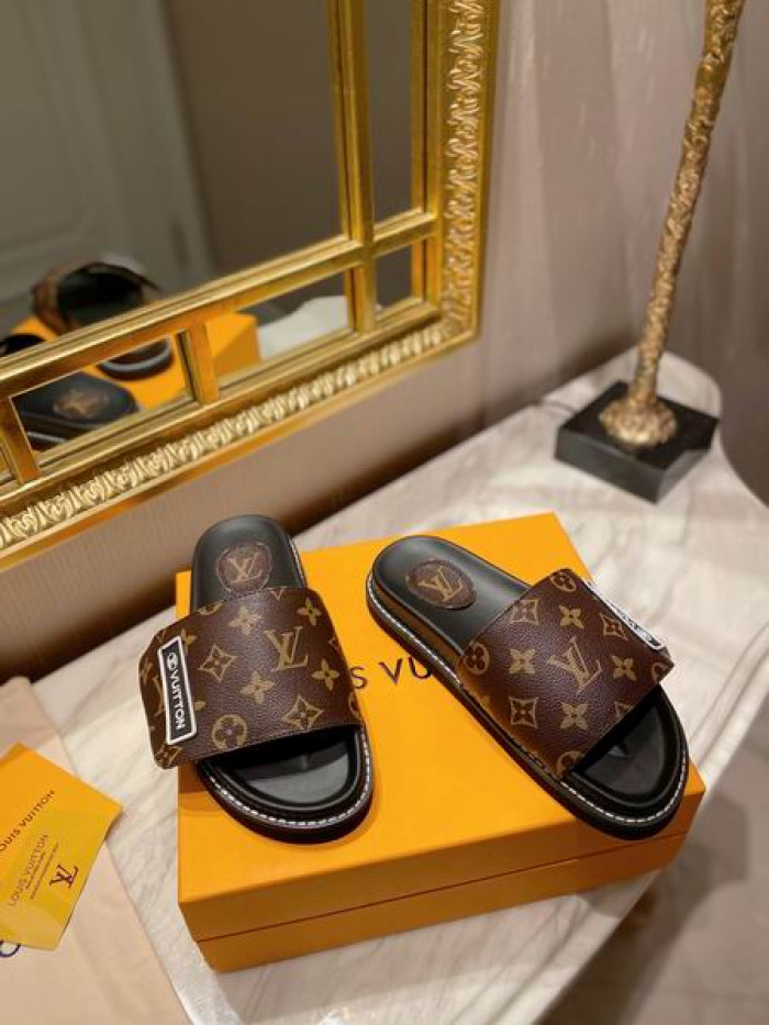LV SLIPPERS - CCSHOES