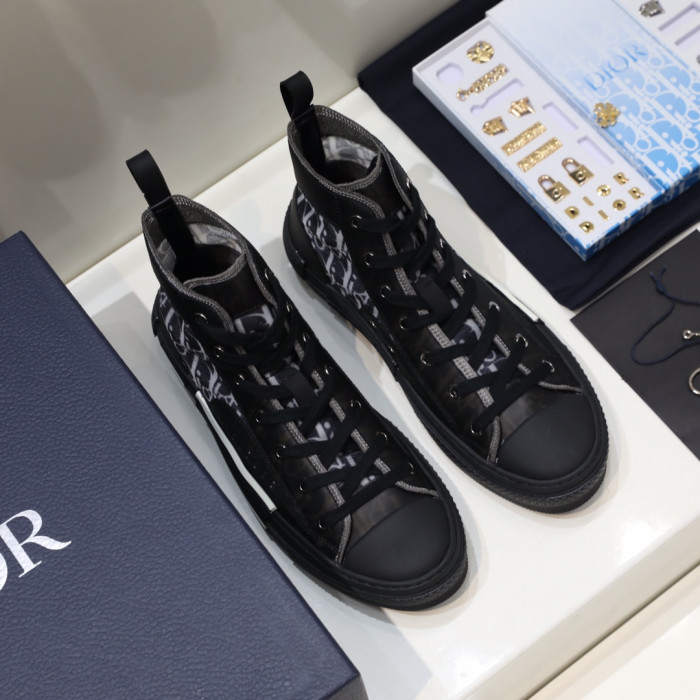 DR B23 Sneakers - CCSHOES