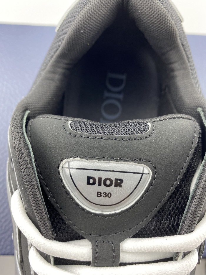 DR B30 Sneakers - CCSHOES