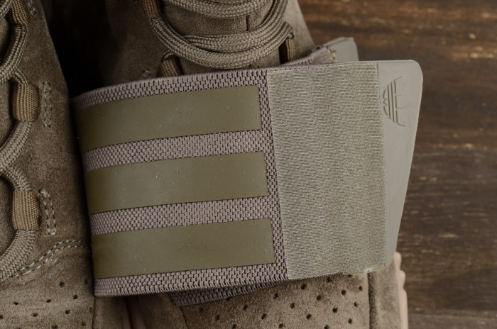 adidas Yeezy 750 Boost Light Brown BY2456 - CCSHOES