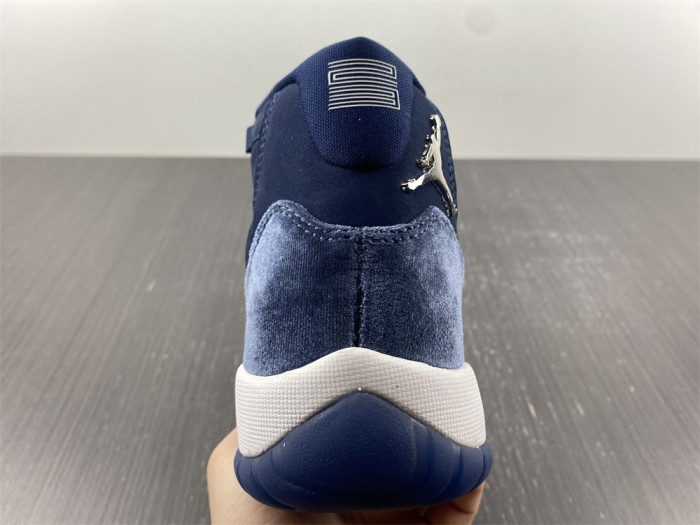 AIR JORDAN 11 VELVET WMNS “MIDNIGHT NAVY” AR0715-441 - CCSHOES