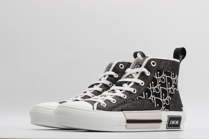 DR B23 Sneakers - CCSHOES