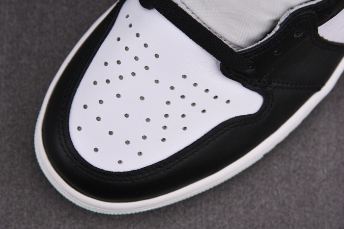 Jordan 1 Retro High Igloo 861428-100 - CCSHOES