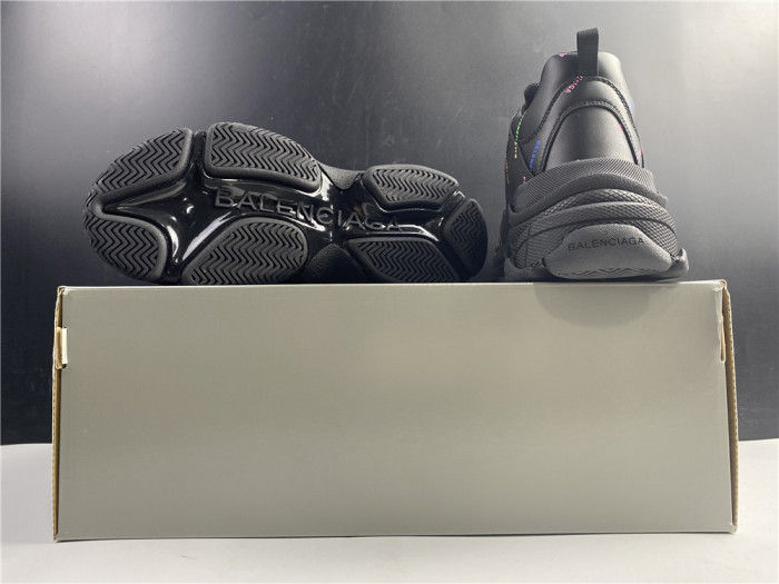 BLCG SNEAKER TRIPLE.S.524033 W2FA1 1210 - CCSHOES