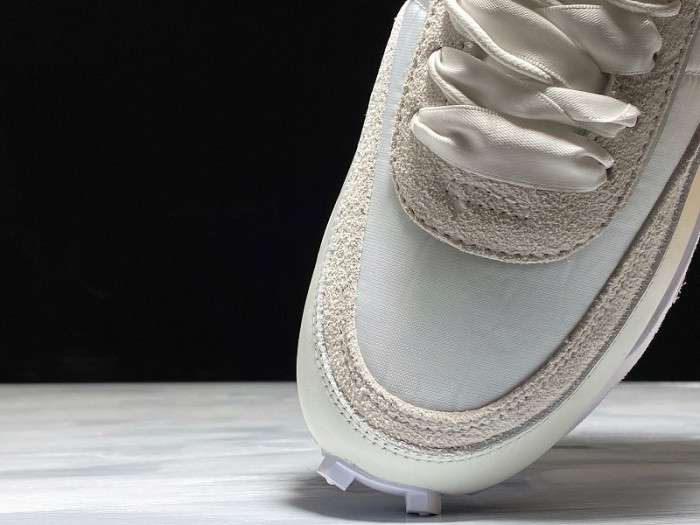 Nike LD Waffle Sacai White Nylon BV0073-101 - CCSHOES