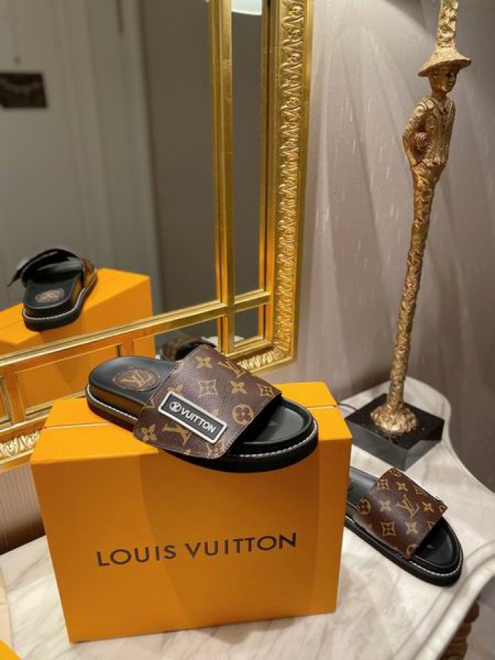 LV SLIPPERS - CCSHOES