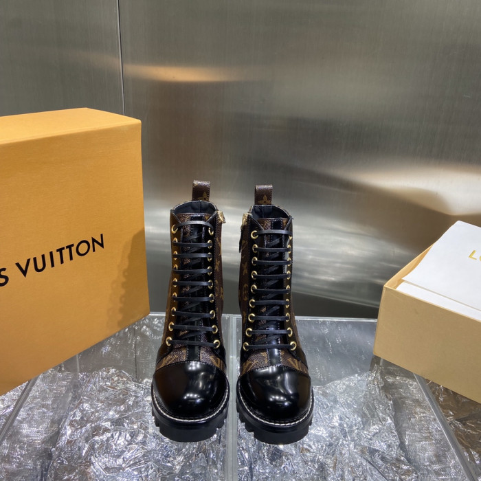 LOUS VUITON BROWN STAR TRAIL ANKLE BOOTS - CCSHOES