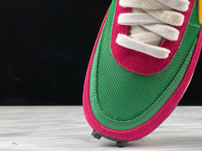 Sacai x Nike LDV Waffle 'Pink Green' BV0073-301 - CCSHOES