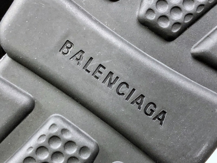 BLCG SPEED TRAINER 'BLACK' 530353 W05G0 1000 - CCSHOES