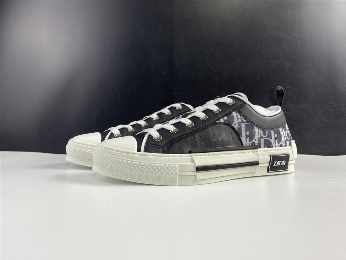 DR B23 Low Top Oblique Sneaker Black & White - CCSHOES