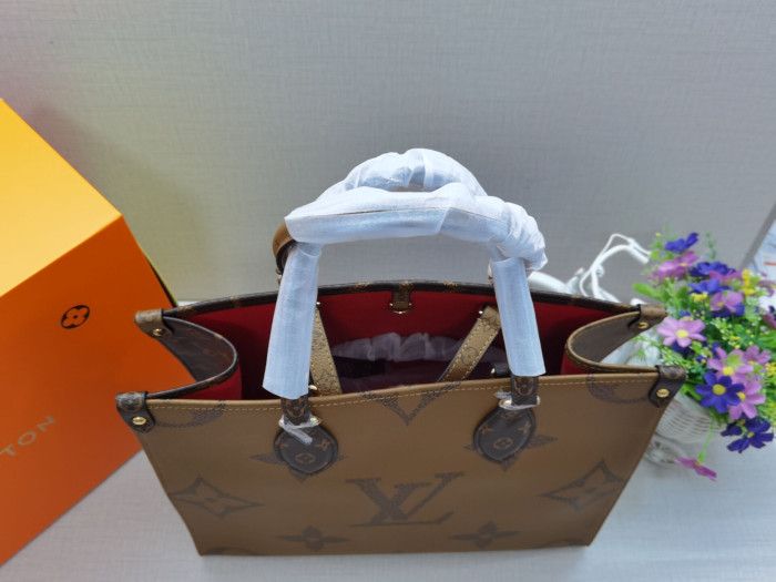 LV BAG OnTheGo MM - CCSHOES