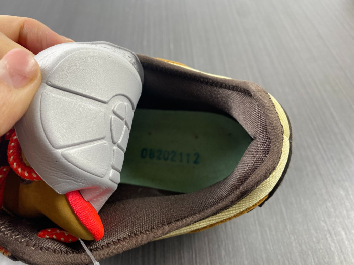 TRAVIS SCOTT x NIKE AIR MAX 1 DO9392-200 - CCSHOES