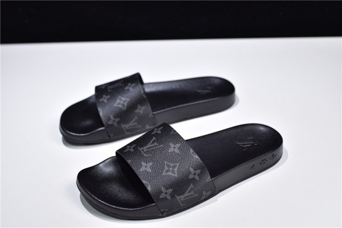 Loui Vuitto SLIPPERS - CCSHOES