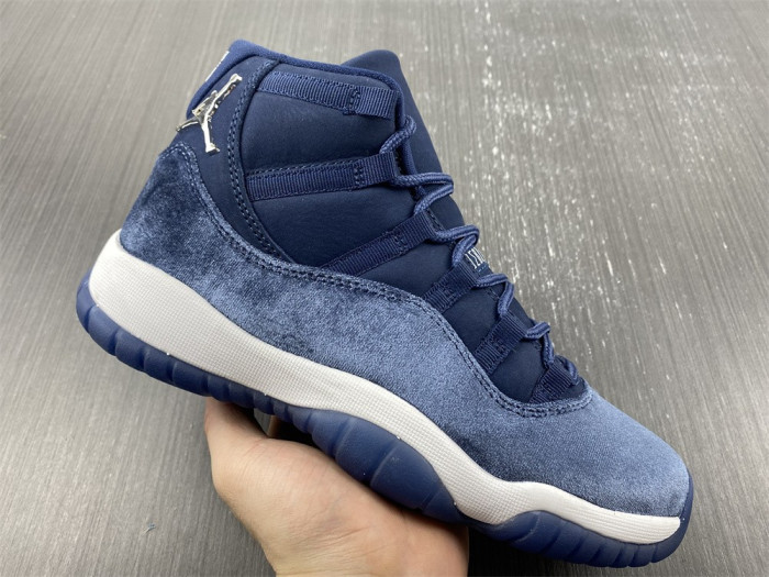 AIR JORDAN 11 VELVET WMNS “MIDNIGHT NAVY” AR0715-441 - CCSHOES