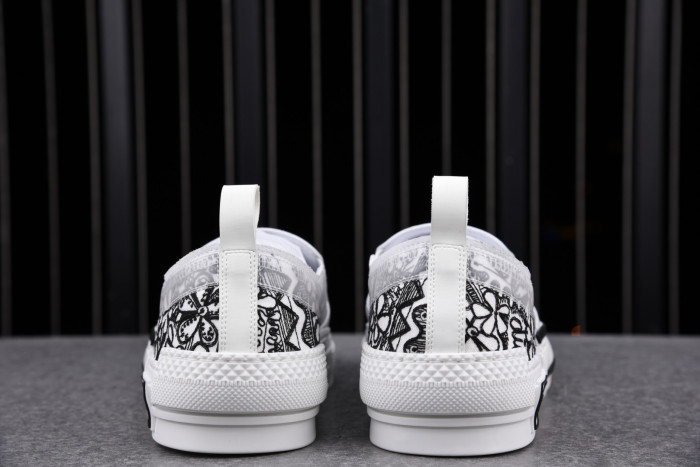 DR Homme Kaws Sneaker - CCSHOES