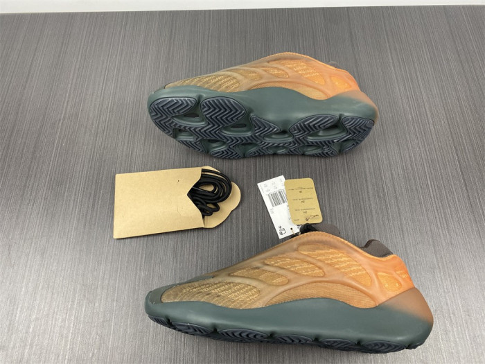Adidas Yeezy Boost 700 V3 Copfade GY4109 - CCSHOES