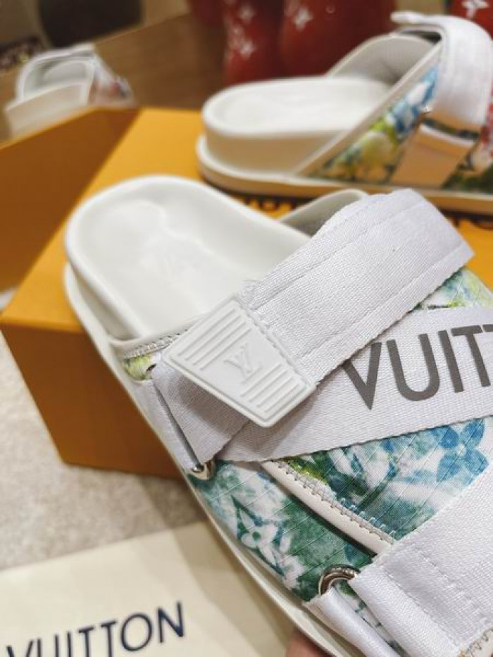 LV SLIPPERS - CCSHOES