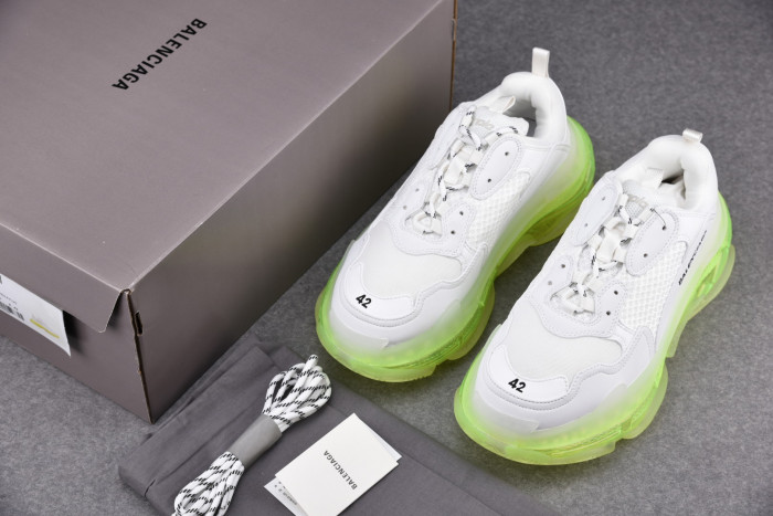 BLCG TRIPLE S SNEAKER 541624 W2FR1 9073 - CCSHOES