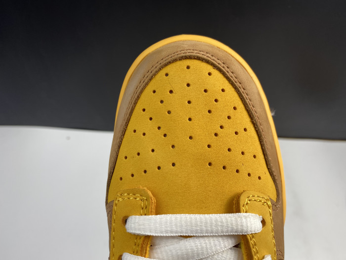 Nike SB Dunk Low Newcastle Brown Ale 313170-741 - CCSHOES
