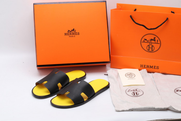 Herme Slippers - CCSHOES