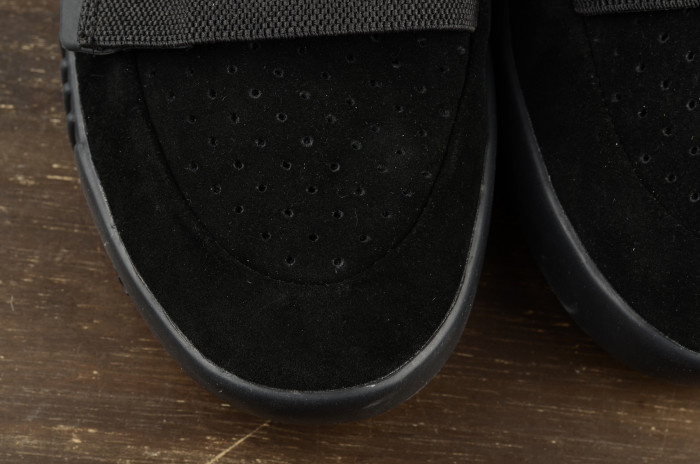 Adidas Yeezy Boost 750 Triple Black Cblack BB1839 - CCSHOES
