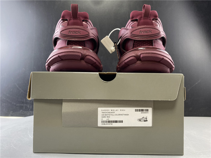 BLCG Track 3.0 542023 W2LA1 5504 - CCSHOES