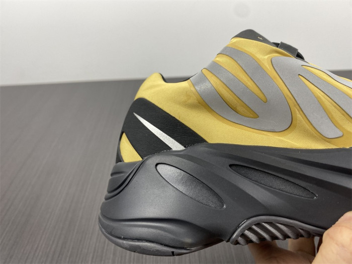 Yeezy Boost 700 MNVN 'Honey Flux' GZ0717 - CCSHOES