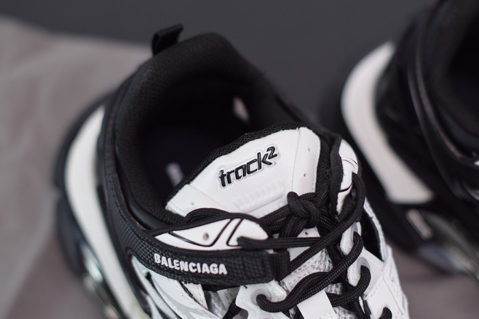 BLCG Track 2 570391 W2GN3 1090 - CCSHOES