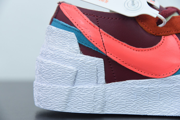 Nike Blazer Low sacai KAWS Red DM7901-600 - CCSHOES