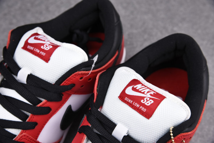 NIKE SB DUNK LOW J-PACK CHICAGO BQ6817-600 - CCSHOES