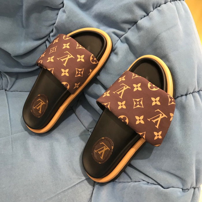 LV SLIPPERS - CCSHOES