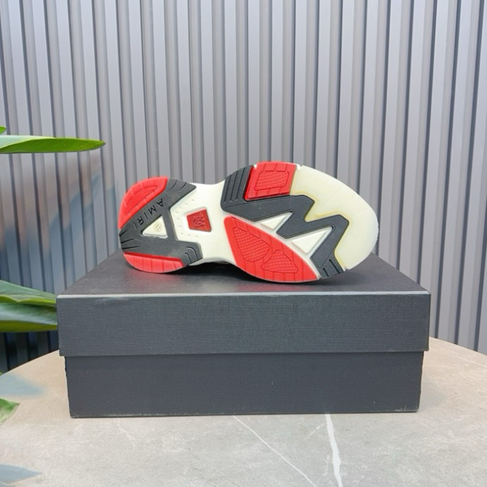 AR1M1 Low-Top Sneaker - CCSHOES