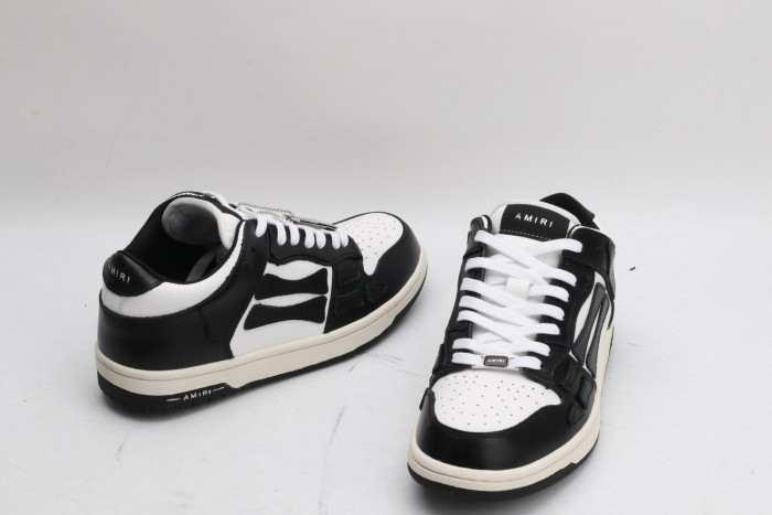 AR1M1 Low-Top Sneaker - CCSHOES