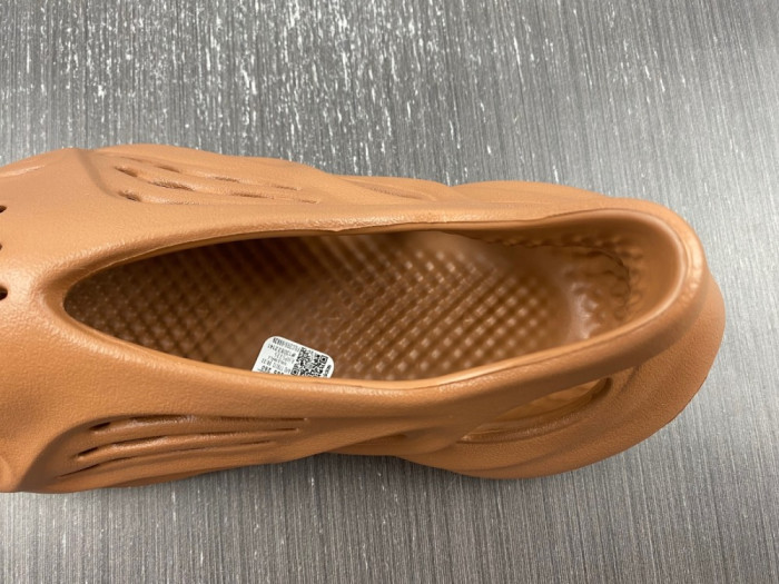 ADIDAS YEEZY FOAM RNNR “Flax” HP5335 - CCSHOES