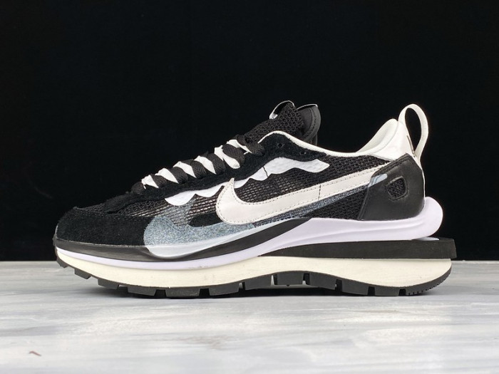 Sacai X Nike LDV Waffle 'Black' CV1363-001 - CCSHOES