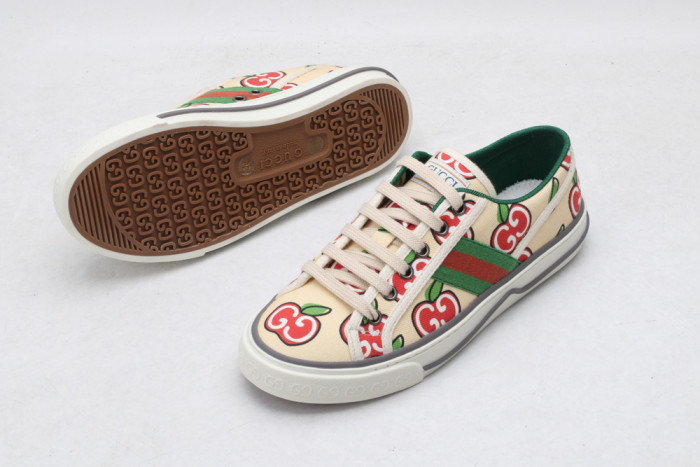 GUCC LOW-TOP SNEAKER - CCSHOES