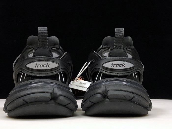 BLCG TRACK TRAINER 'TRIPLE BLACK' 542023 W1GB1 1000 - CCSHOES