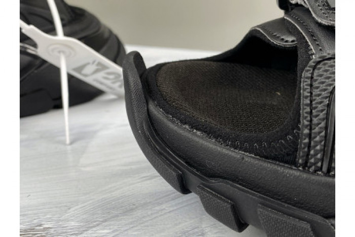 BLCG TRACK SANDAL BLACK 617542W2CC11000 - CCSHOES
