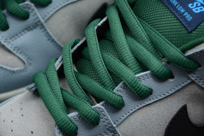 Nike Dunk SB Low Maple Leaf Central Park 313170-021 - CCSHOES