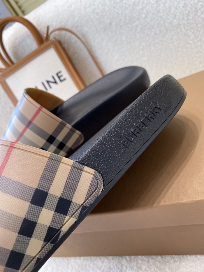 BUBERY SLIPPERS - CCSHOES