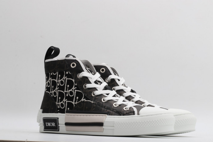 DR B23 Sneakers - CCSHOES