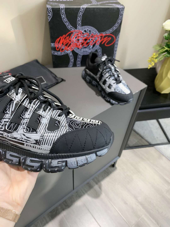 Versac CHAIN REACTION SNEAKERS - CCSHOES