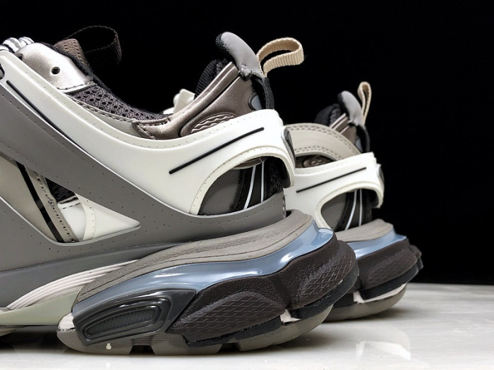 BLCG TRACK TRAINER 'GREY WHITE' 542023 W1GB7 1214 LED - CCSHOES
