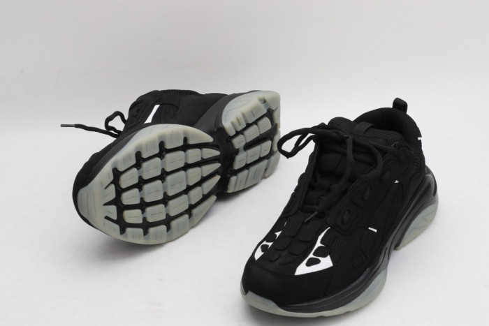 AR1M1 Low-Top Sneaker - CCSHOES