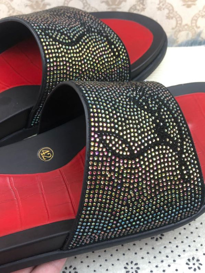 CHRISTIAN LOUBOUTIN SLIPPERS - CCSHOES